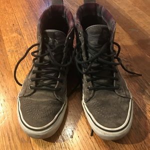 Vans high top size 8